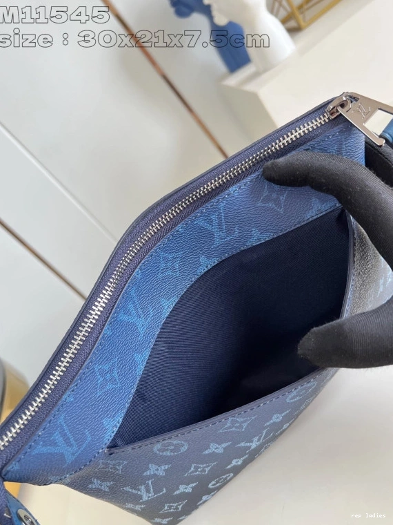 Cheap VOYAGE LOUIS POCHETTE VUITTON SOUPLE-30*21*7.5CM 0812